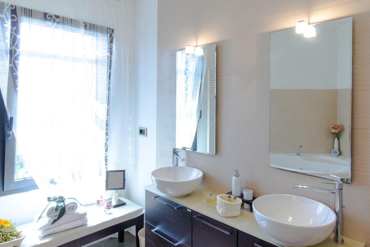 Villa Degli Ulivi B&B ฟีนาเลลีกูเร ภายนอก รูปภาพ