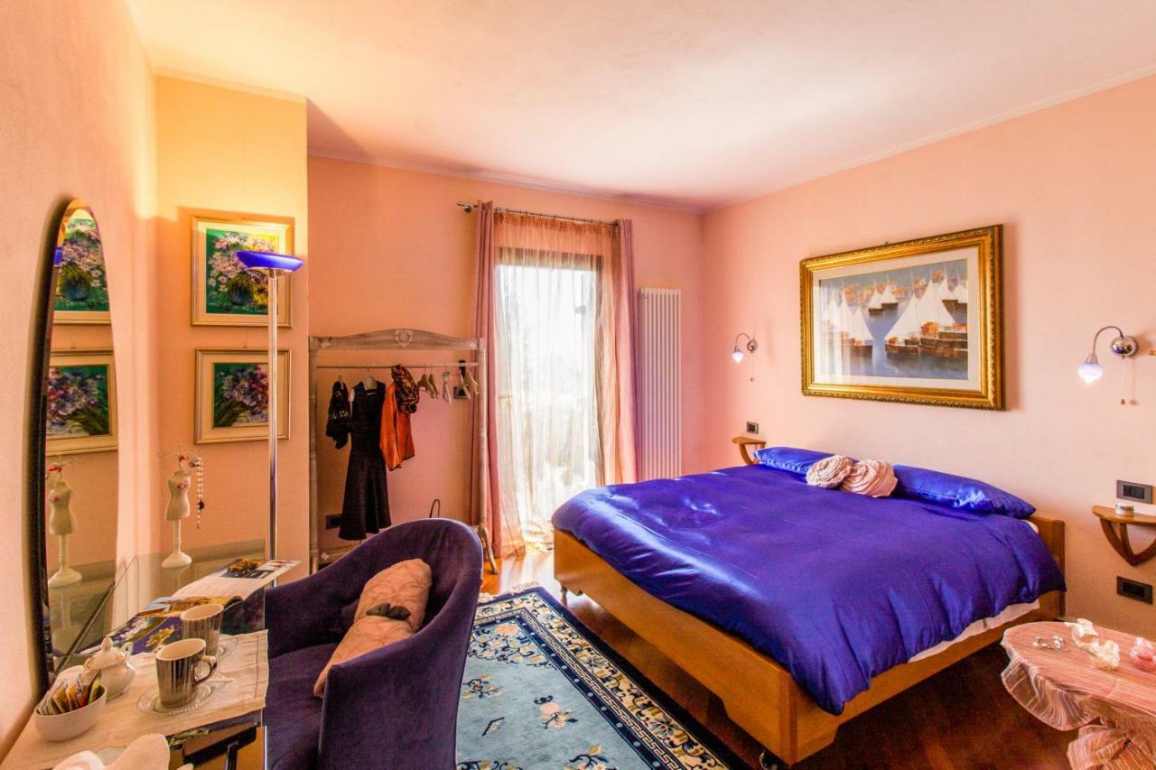 Villa Degli Ulivi B&B ฟีนาเลลีกูเร ภายนอก รูปภาพ