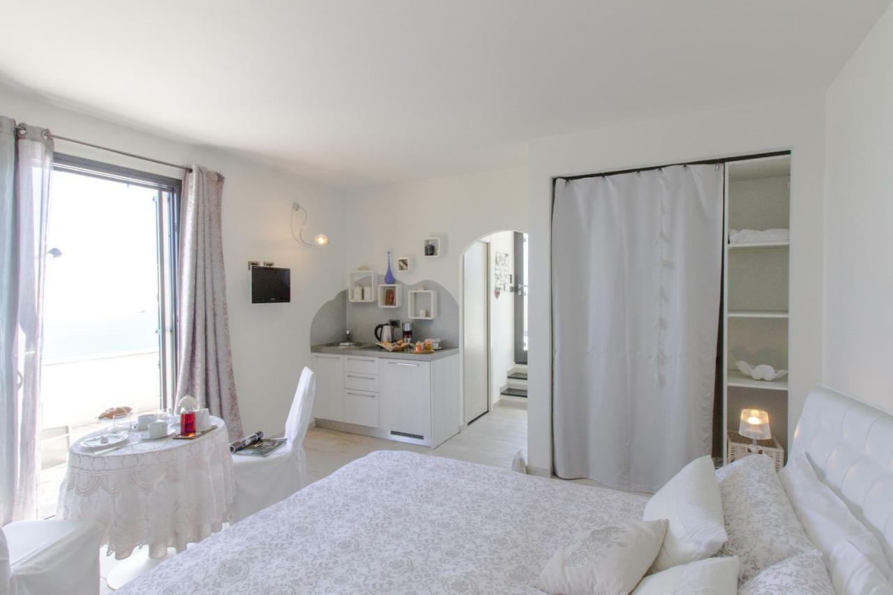 Villa Degli Ulivi B&B ฟีนาเลลีกูเร ภายนอก รูปภาพ
